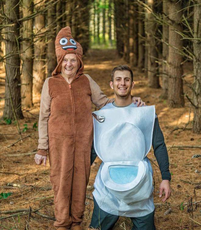 eliistender10's tweet photo. This is truly joyous, 95-Year-Old Grandma &amp; her grandson dress-up In ridiculous outfits https://t.co/Dis2nlQdfh