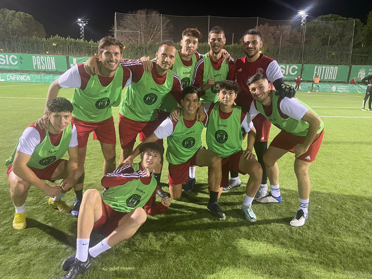 📸 Equipo ganador del viernes ‼️

🔜🎯  Volvemos el domingo a nuestra casa 🆚 <a href="/CDCanillas/">CD Canillas</a> 

🟢⚪ #FamiliaVerde