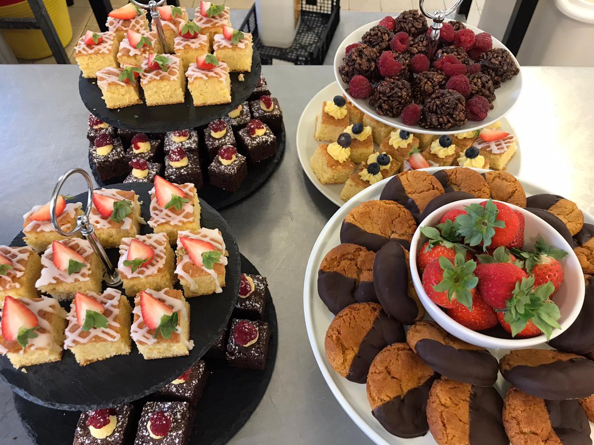 AstonPerera's tweet photo. More teas....#independantschoolscatering https://t.co/EdsyFhbf1L