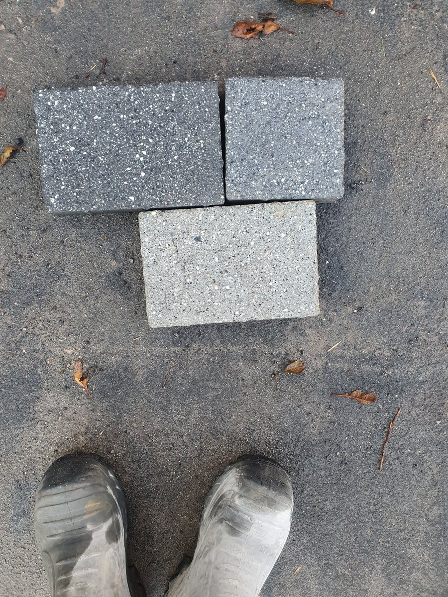 2 years ago I left the @MarshallsReg because of their incompetence.late deliveries,wrong products,mixed batches all costing me thousands. My latest customer specified a Marshalls product. How right I was 2 leave. I only ordered 2 colours of argent. Mixed batch.Same old Marshalls