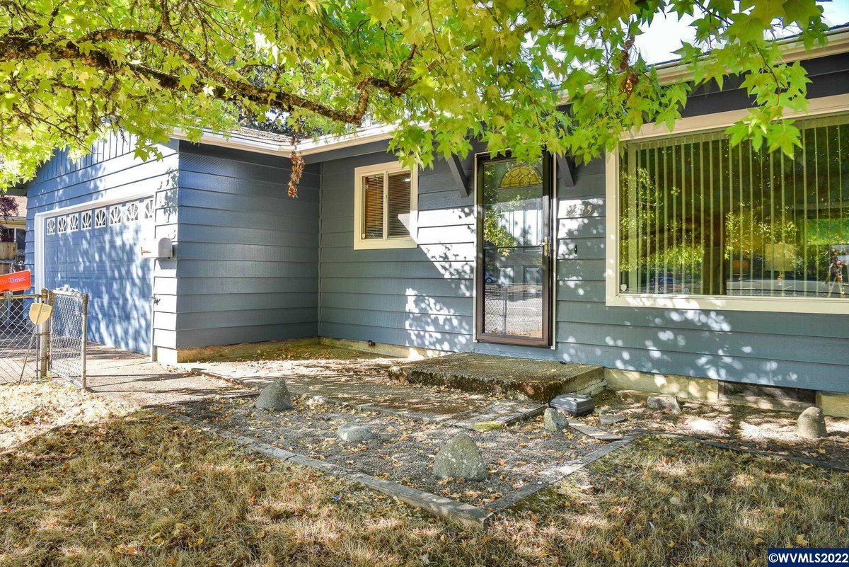 TheAbreschTeam's tweet photo. New Listing! $390,000.00, 3BR, 2BA, 2215 NW Circle Bl, Corvallis, OR 97330, Full Details https://t.co/SZuJgs4rhh https://t.co/ihTx40J4oD