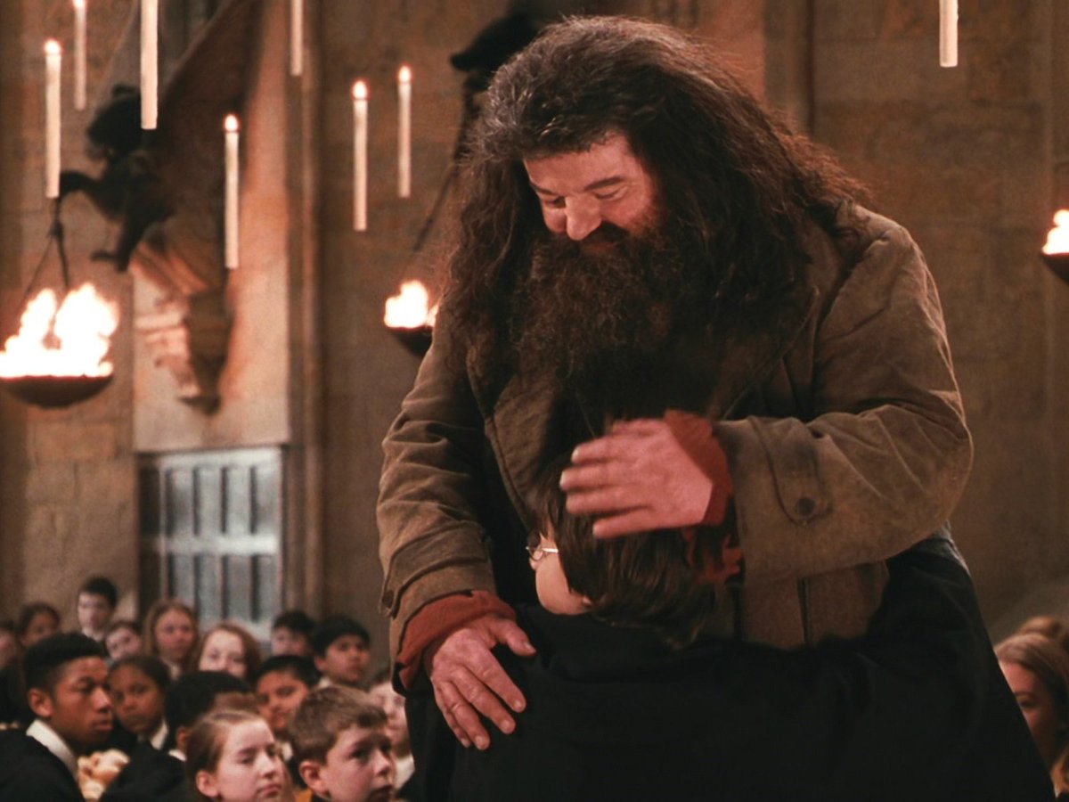 T22positivity's tweet photo. Not Tom related but we all know the Harry Potter cast is like a family.
So heartbroken to the loss of Robbie Coltrane, sending prayers and love to his family, friends and fans. May he rest in peace. 🕊️🤍

“There's no Hogwarts without you, Hagrid.”

Raise your wands for Rebeus. https://t.co/5YgXoSCExW