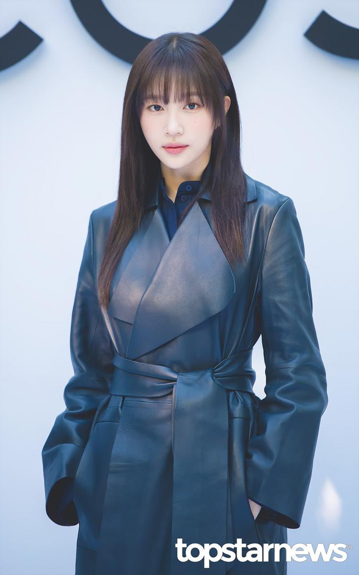 Agorgeous_tw's tweet photo. الخارجه من الانمي الجميلة جدًا هاني 🥹❤️‍🔥
- اهن هاني، EXID، كوريا 🇰🇷✨ https://t.co/9E6u7AM9XD