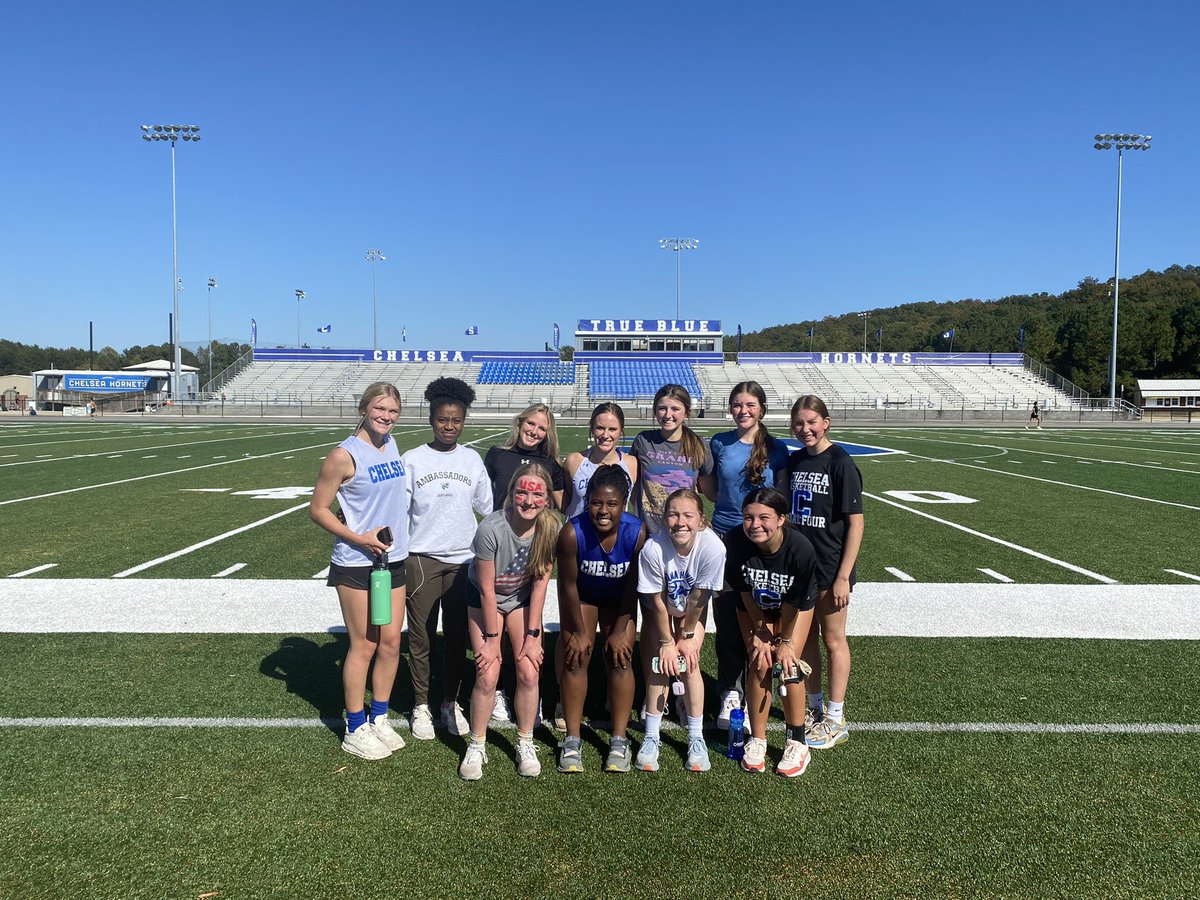 ChelseaWBB's tweet photo. We are really proud of our student athletes for getting it done in the classroom this quarter.  These ladies ended the first quarter with a 4.0. Outstanding job! #trueblue https://t.co/yTuT60b6rz