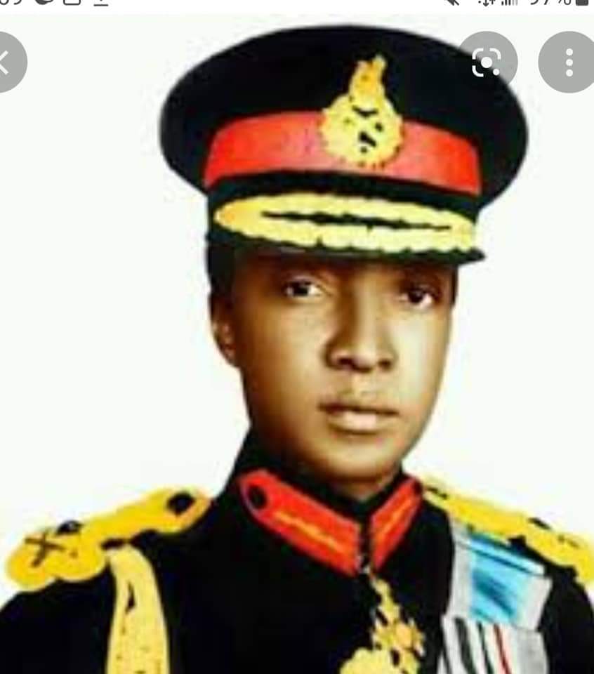 Kassim_Sema's tweet photo. Ba Sekabaka Muteesa 1 Ne Mwanga  bebamaliriza okutema ensalo za Buganda... Naye bwekiba nti Kkooki asobola okwekuttula ku Buganda... era kiba kisoboka Buganda okwekuttula ku Uganda... Provocation must have limits!☹️ https://t.co/AjmnUrDgSR