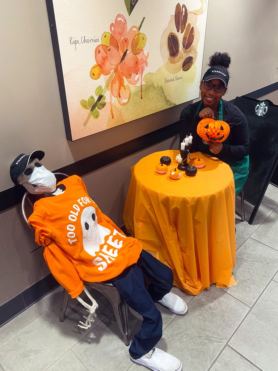 Target_Starbucks_0347 tweet media