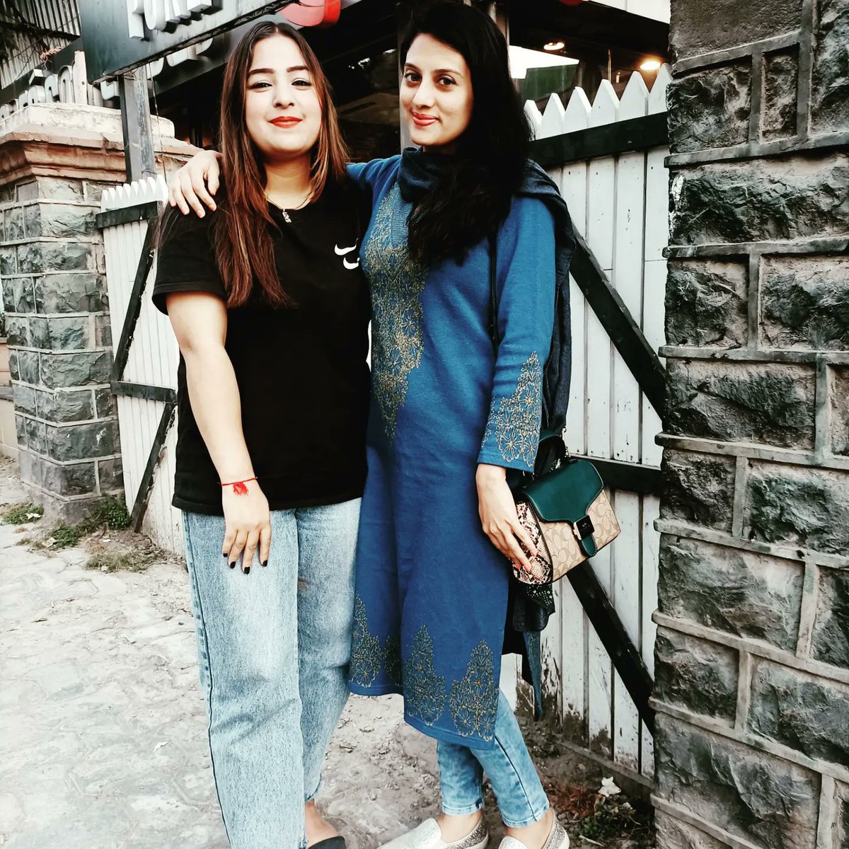 FaikaTantray's tweet photo. Thanks beautiful ladies for making my day love you both❤️ https://t.co/oPm6E7mwFY