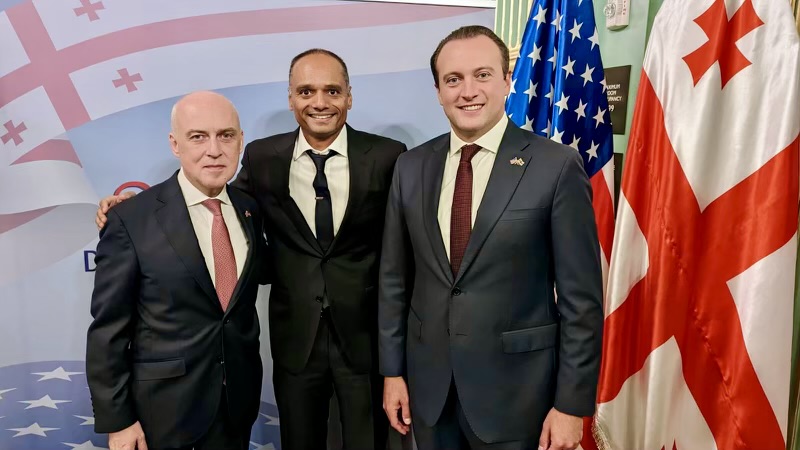 amit_patel78's tweet photo. A heartfelt thanks to Georgian Ambassador to the US David Zalkaliani and Consul General Levan Beridze. Our journey toward creating high-quality jobs in Georgia begins. 

#Viber #Communication #Rakuten

https://t.co/vRHAeZni9g https://t.co/IV06ECCbnk