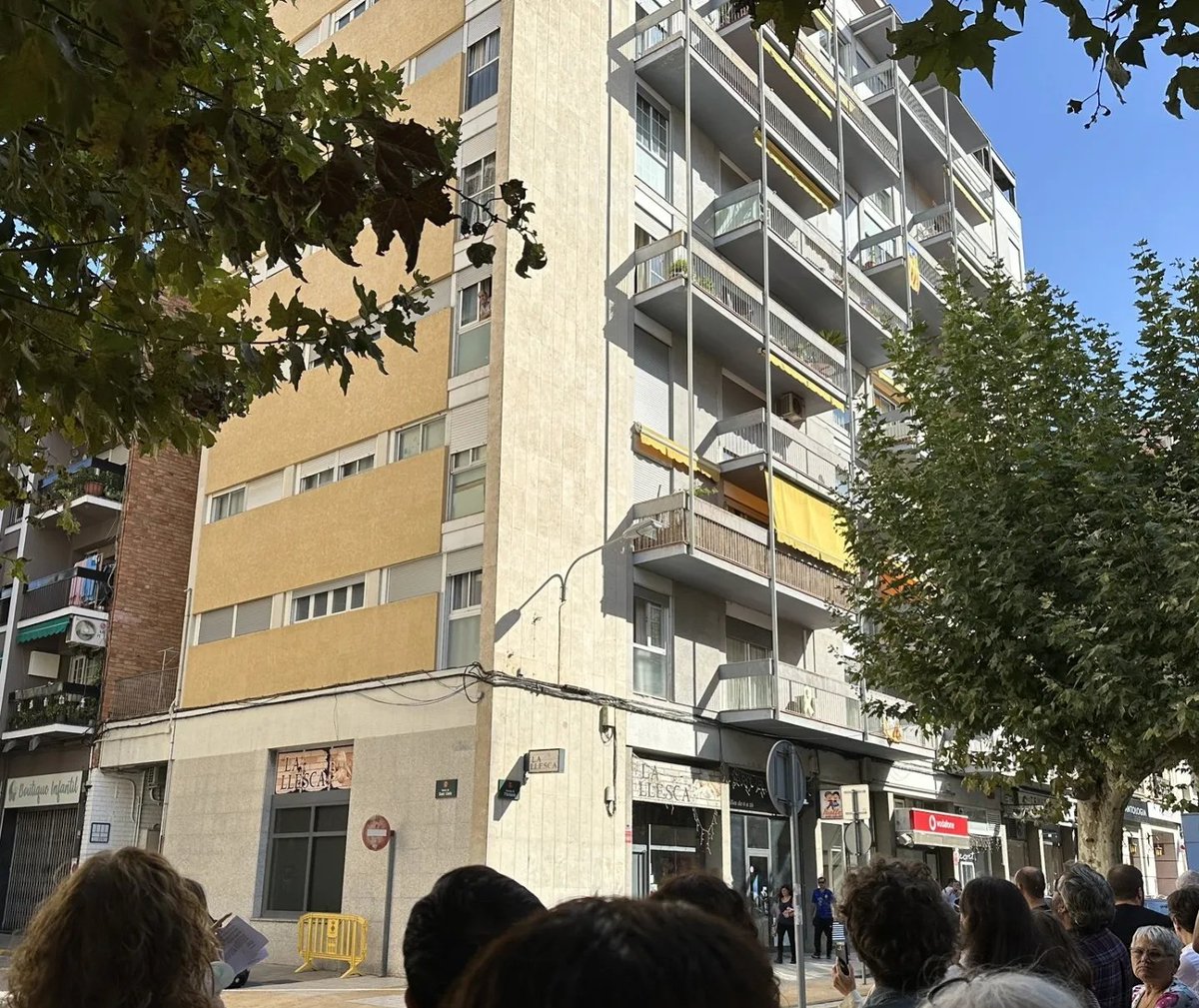 arnau_torrente's tweet photo. Apostar per la contemporaneïtat sense oblidar les arrels, posant en valor el que ens fa singulars, els referents locals i intentant arribar a tothom per tindre una societat més crítica. Això és el que intentem fer cada dia des de l'àrea Cultura. Això és el que hem fet al #Forma https://t.co/UrcXWdBfmi