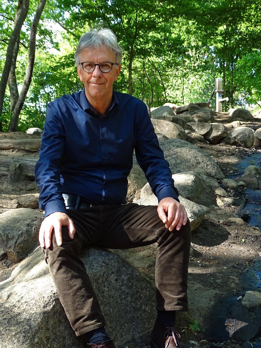 gooieneemlander's tweet photo. Duizenden kinderen maakte hij enthousiast voor de natuur: bijzondere eer voor ’mister GNR’ Jaap Vlaanderen https://t.co/NujzIR4xib https://t.co/oLBy1KSGyI