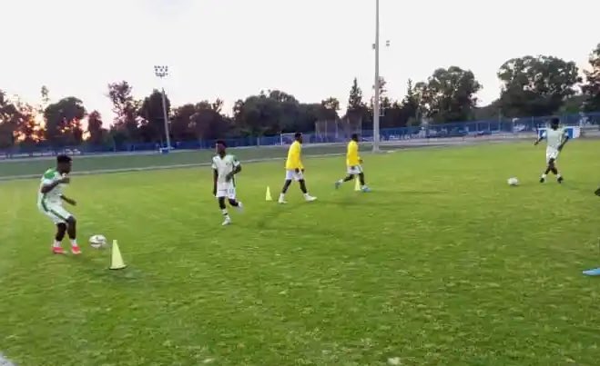 Mike_ThePundit's tweet photo. Plateau Utd failed to have a feel of the Stade Olympique Rades today ahead of their #CACFL game vs Esperance due to the stadium hosting two CAF games.
The Peace Boys had no choice than to train one of the practice pitch made available, https://t.co/SfDrcedLUK