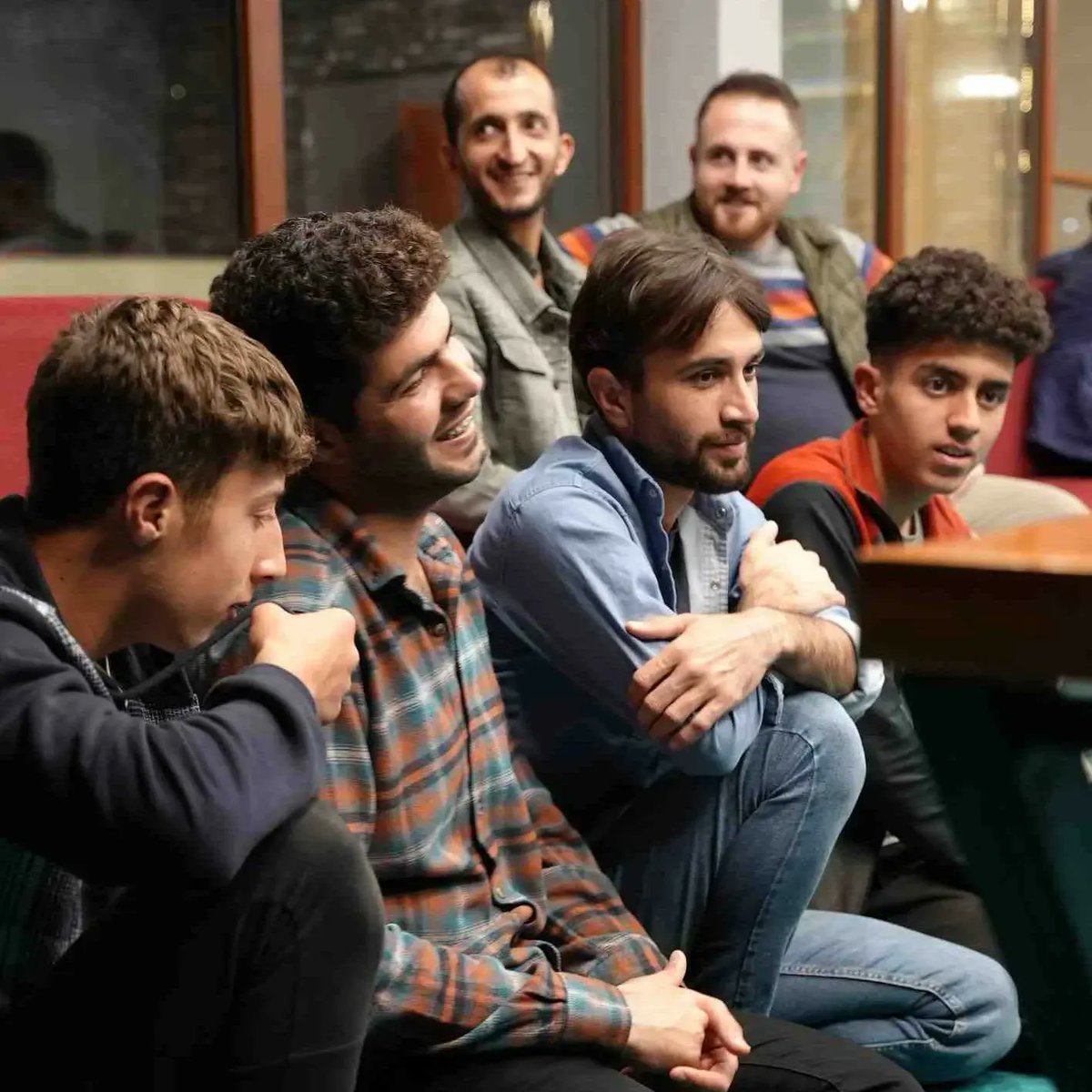 YakazaVan's tweet photo. "Bir insanın bir hikmet kelimesini işitmesi, duyması, bâzen olur ki, ona bir sene ibâdetten hayırlı olur ve bir saat ilim müzâkeresi yanında oturmak, bir köle azad etmekten daha hayırlıdır."
-Hadis-i Şerif

Elhamdülillah bu hafta dolduk taştık, haftaya senide bekleriz.. https://t.co/IBn6wzwwbk
