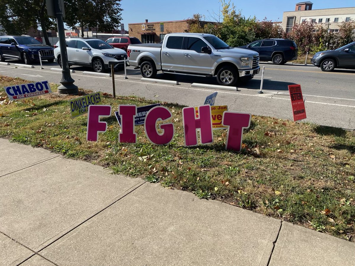 CincyPDLTCDavis's tweet photo. Continuing the fight at the Back the Rack Breast Cancer Awareness event at Queen City Local 69 FOP hall.. https://t.co/hkuQmVvQwT