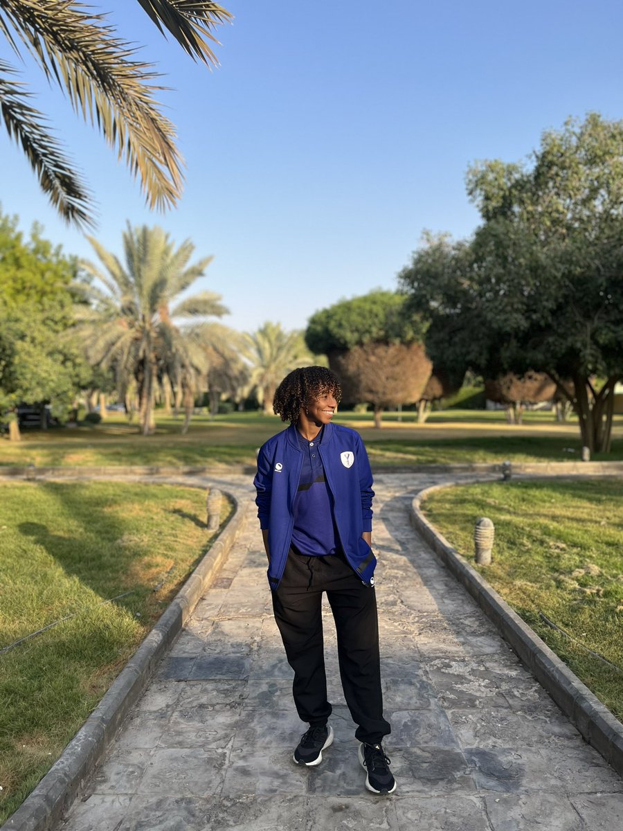 saffwoman's tweet photo. 📸 لاعبة #اليمامة دلال عبداللطيف عبر TW:

"🤍🖤🙏🏽" https://t.co/619c4FQJqe