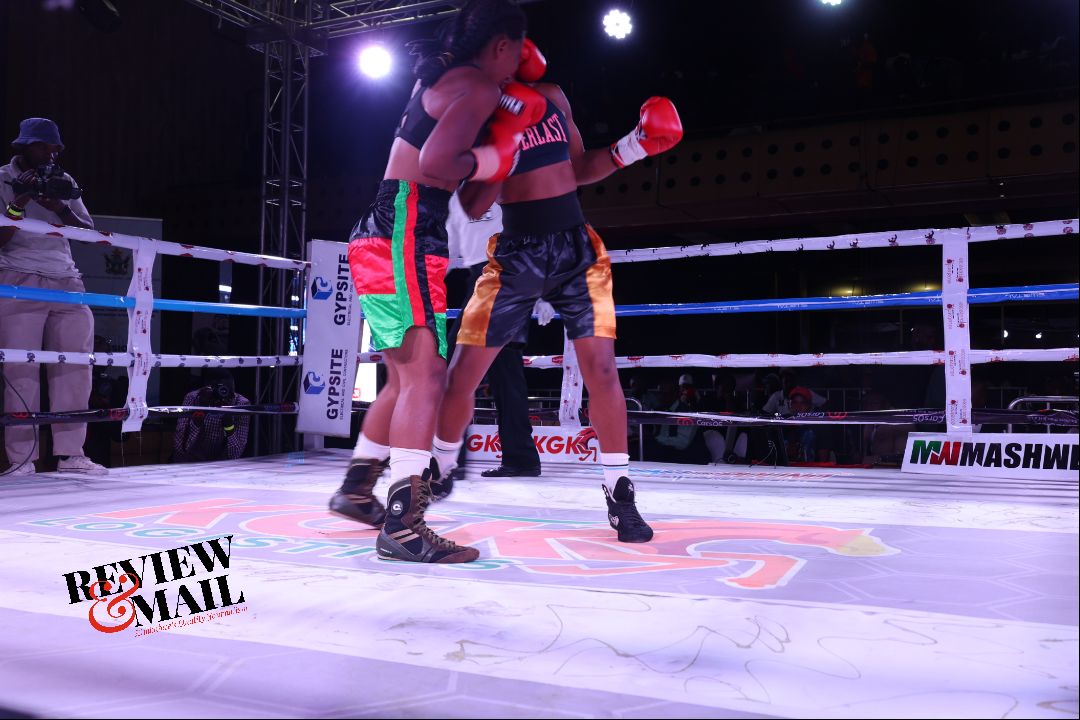 RuwaNews's tweet image. Zimbabwe Female Boxer revai Madondo won against Malawian Chimwemwe Banda in the first bout of the night at HICC.

Main Fight: Kuda Chiwandire vs Zulina Munoz from Mexico.. 

#WBC
#TakeMoney