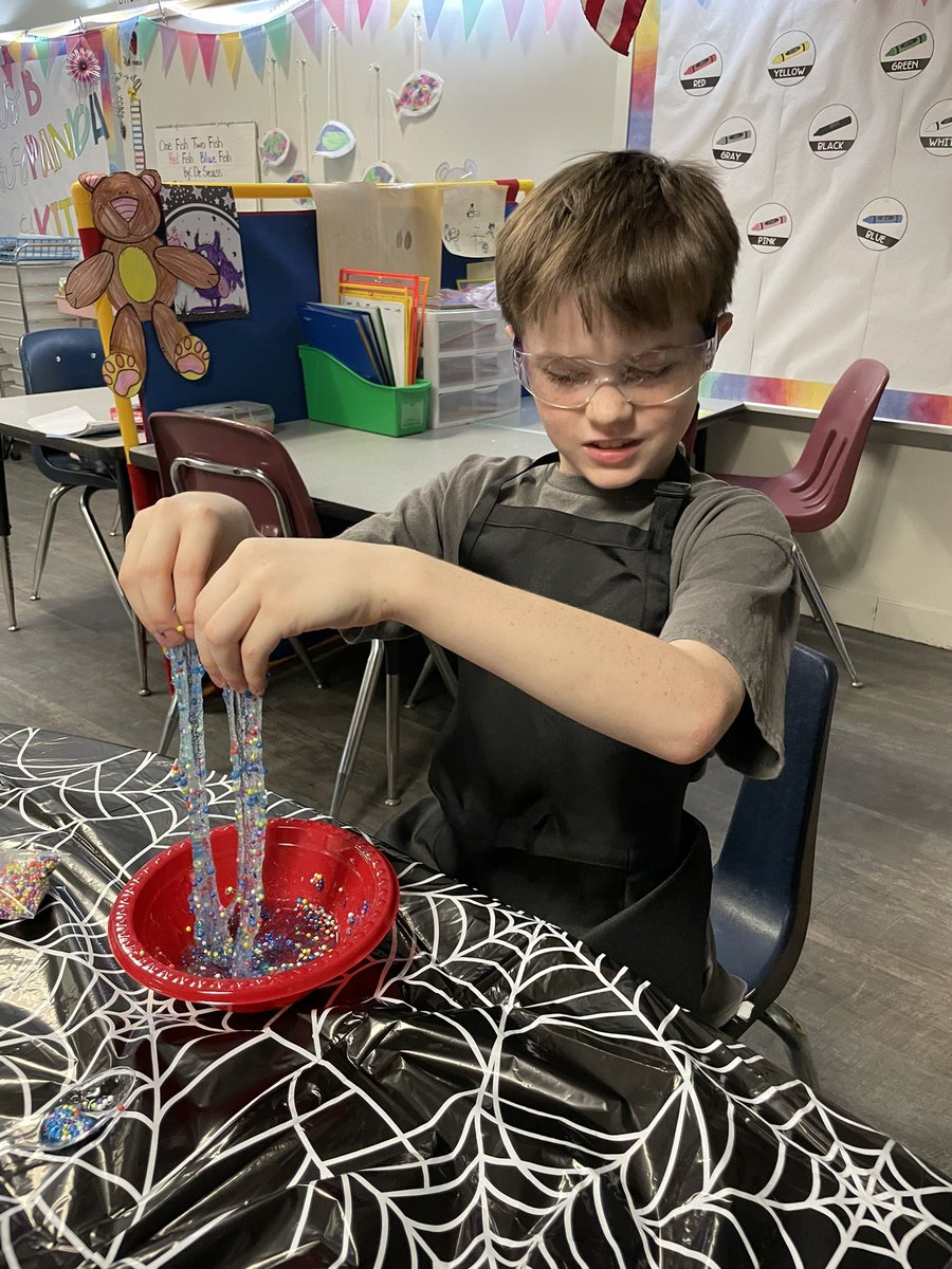 Fun Friday Slime Day
#slimeday #watchussoar #Speak <a href="/HumbleISD_OFE/">Oak Forest Elementary</a> <a href="/MrsJohnsonKitty/">Anissa Johnson</a> <a href="/baileyfamrocks/">Danielle Bailey</a>