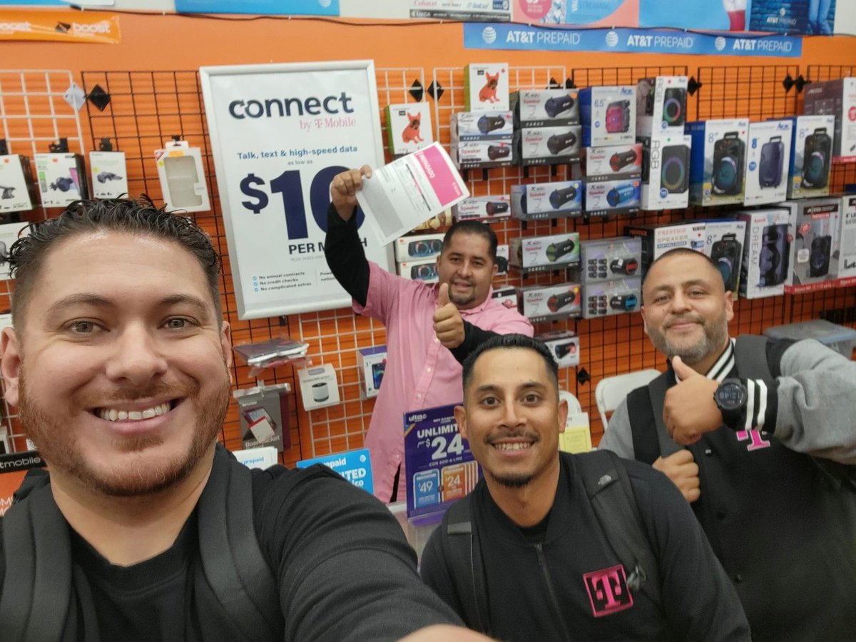 Good times hitting the field with <a href="/ARBREWER22/">Adan</a> <a href="/Tha_Real_GJM/">Gerardo Martinez</a> visiting our Multi-Carrier partners!
#connectbytmobile 
<a href="/SteveGerevas/">Steve Gerevas</a> <a href="/ErikSodik/">Erik Sodik</a> <a href="/BreRamirez20/">Brenda Ramirez</a> <a href="/DawnClarkDC/">Dawn DC Clark</a> <a href="/iamPaulCLee/">Paul Lee</a> <a href="/thayesnet/">Terry Hayes</a>