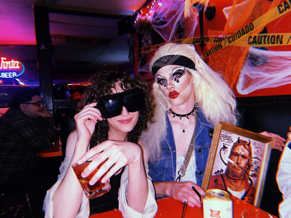 clapgoddess's tweet photo. just some holy fools https://t.co/hPJfvZGYse