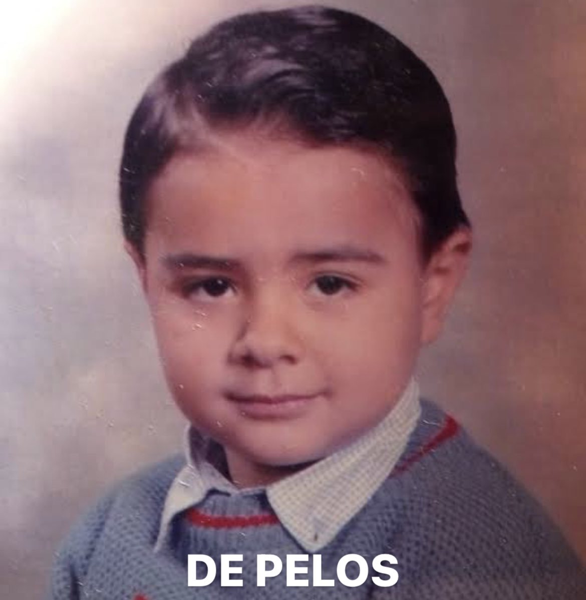 EG_wicho's tweet photo. Esto es una estupidez, PERO SI ESTE TWEET LLEGA A 4K LIKES ME RAPO ALV y hacemos al Wicho pelón una realidad. Ya me dieron ganas de ver el meme irl.

No creo que lleguen de todas formas.😂
Otra cosa, el extensible se tiene que retrasar, comenzamos mañana a las 11:50 AM (CDMX). 🧢 https://t.co/P94ZyQDUoL