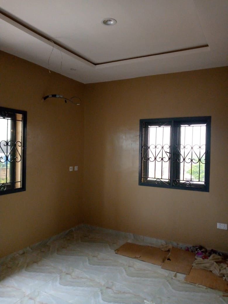 everythingwears's tweet photo. A room and parlor self contain in ikorodu😍 
Igbogbo road close to garage 
Price per annum 400, total package 650. Agreements 50k, commission 50k, caution and damage 50k. 
Kindly retweet 🙏🙏😍😍 https://t.co/ogqBtQ1F0F