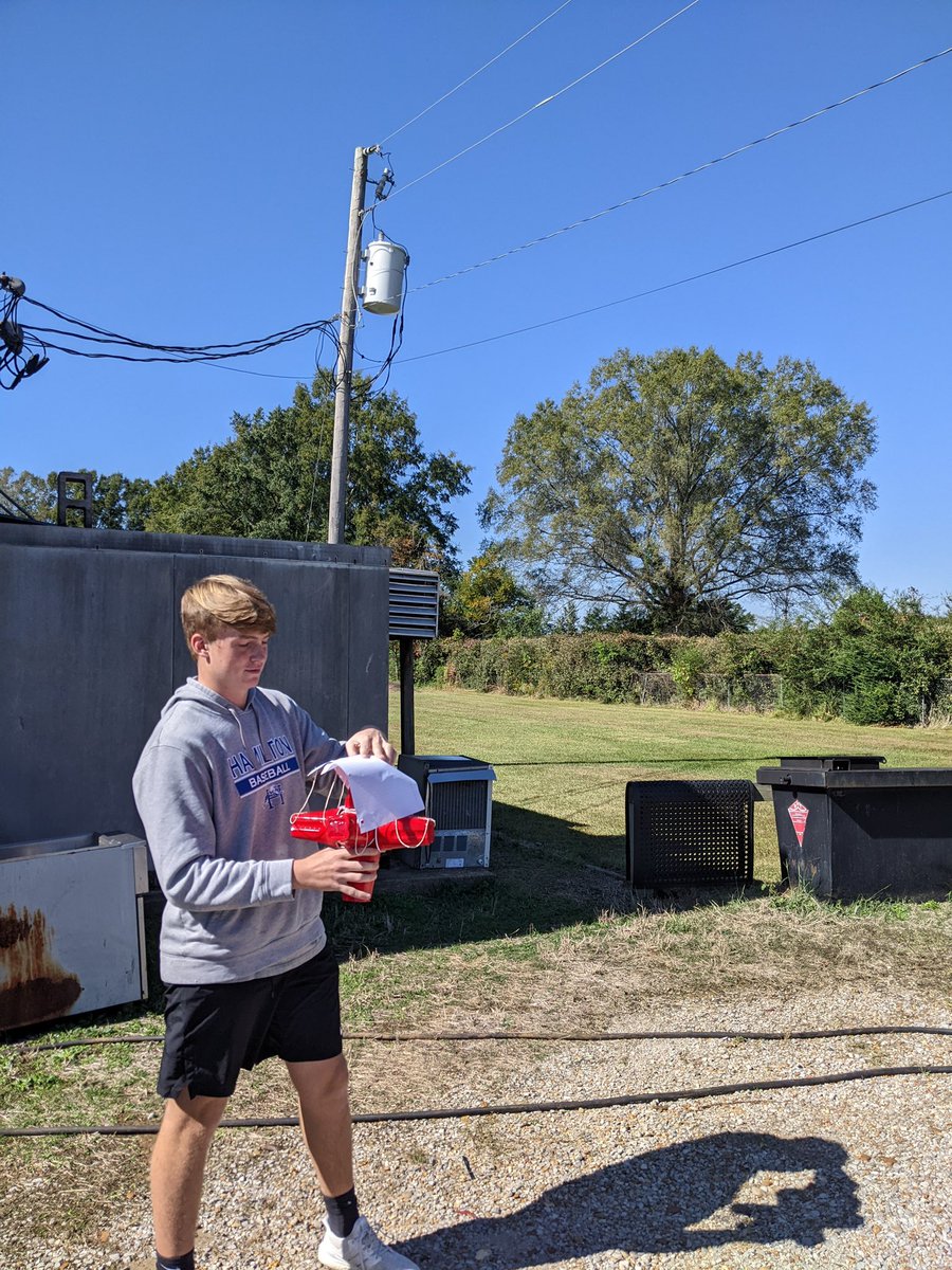 MonroeCoALC's tweet photo. Mr. Inman’s Physics students put their physics knowledge of impulse and collisions in building & testing devices made from everyday items to protect eggs from breaking from a fall. SUCCESS! #mcalc https://t.co/CqKjHwoSQf