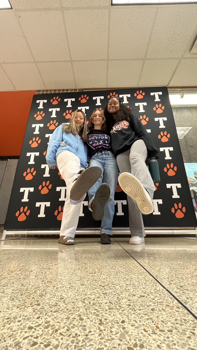 ystreetva's tweet photo. Kickin' it with the #YStreetMovement ๐ช๐พ We're in the midst of recruitment and training and students are impressing us at every turn!
Let's give it up for #JohnMarshallHS, #GranbyHS, and #TabbHS!! ๐
@TabbHSTigers @thsdecaofficers @HealthyYouthVA https://t.co/LVewZySxV9