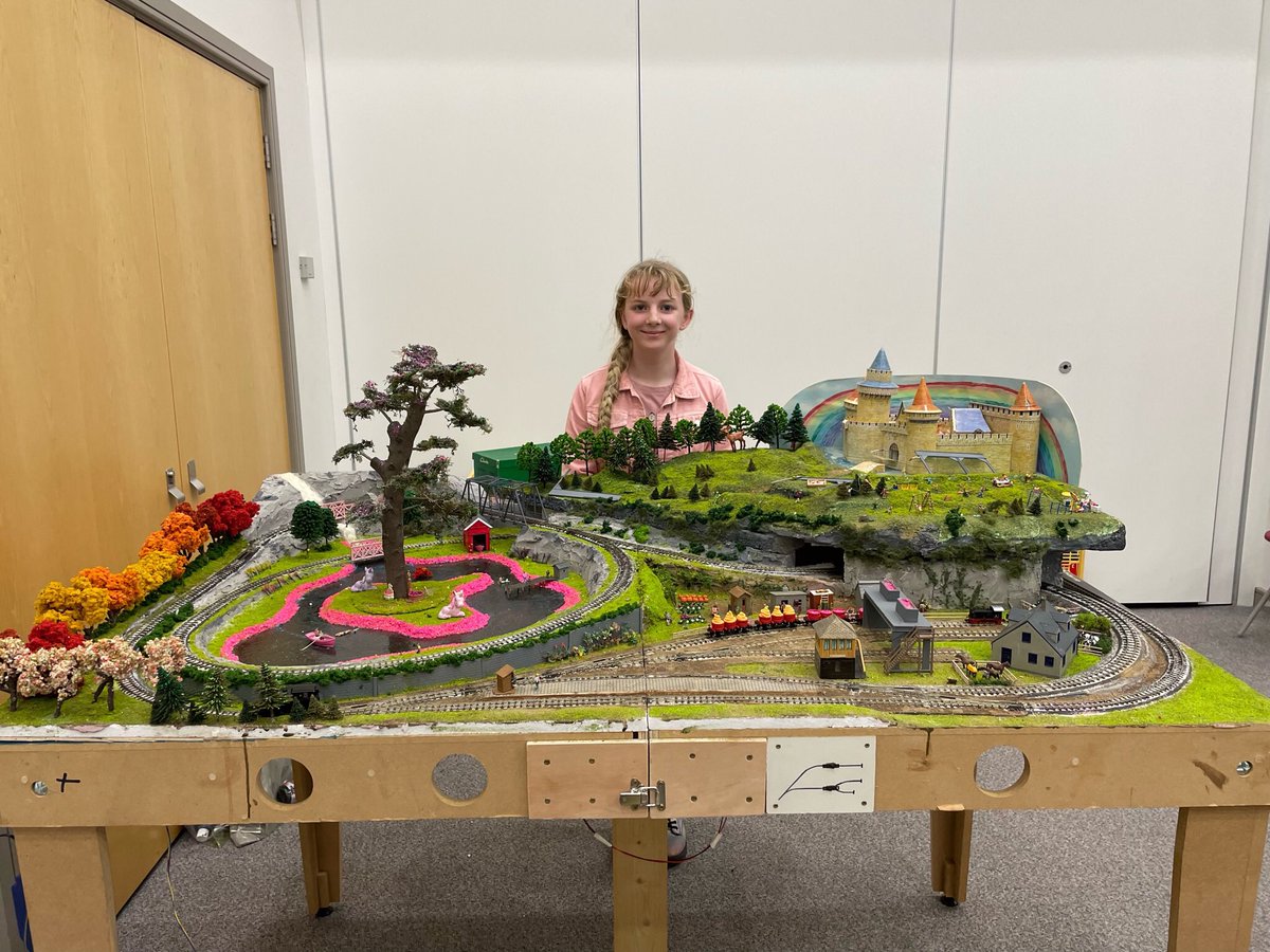 Fch70's tweet photo. A few years ago Scarlett &amp; Richard decided to build a model railway. Unfortunately it was never finished before he became poorly.  Some of his friends have kindly assisted her with it this year &amp; this is the result- it’s at Hartlepool model railway show this weekend. https://t.co/rmZ2u8Q1fA