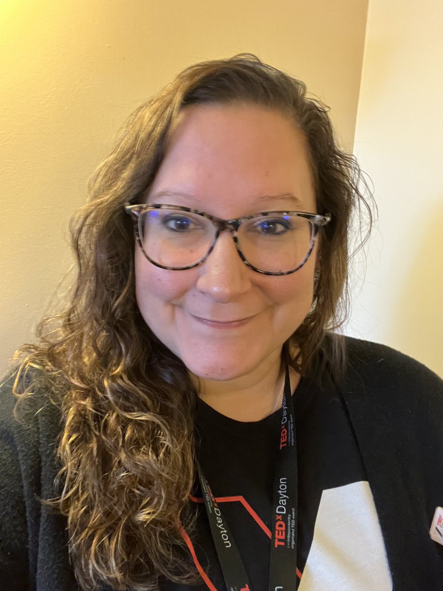 Ms_Kelly10's tweet photo. I had a great time volunteering at @TEDxDayton! So many great speakers. What a great showcase of the DYT! #tedxdayton2022 https://t.co/D48cSzmGC9