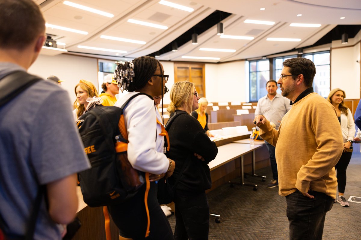 UTCCI's tweet photo. It’s the perfect Big Orange Friday when CCI alums @GenoEspn and @ESPNMcGee are back on Rocky Top! 🍊🏈🎉 https://t.co/bguKsDd20l