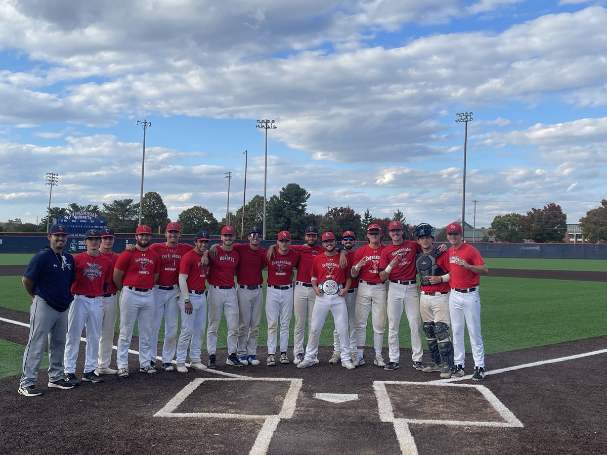 SU Baseball (@suhornetsbb) on Twitter photo 🔵CHAMPIONS!🔴
Red Team goes 3-0 to sweep the annual Fall World Series
#DiamondHornets
<a href="/SUHornets/">Shenandoah Hornets</a> <a href="/d3baseball/">D3baseball</a> 🔵CHAMPIONS!🔴
Red Team goes 3-0 to sweep the annual Fall World Series
#DiamondHornets
<a href="/SUHornets/">Shenandoah Hornets</a> <a href="/d3baseball/">D3baseball</a>