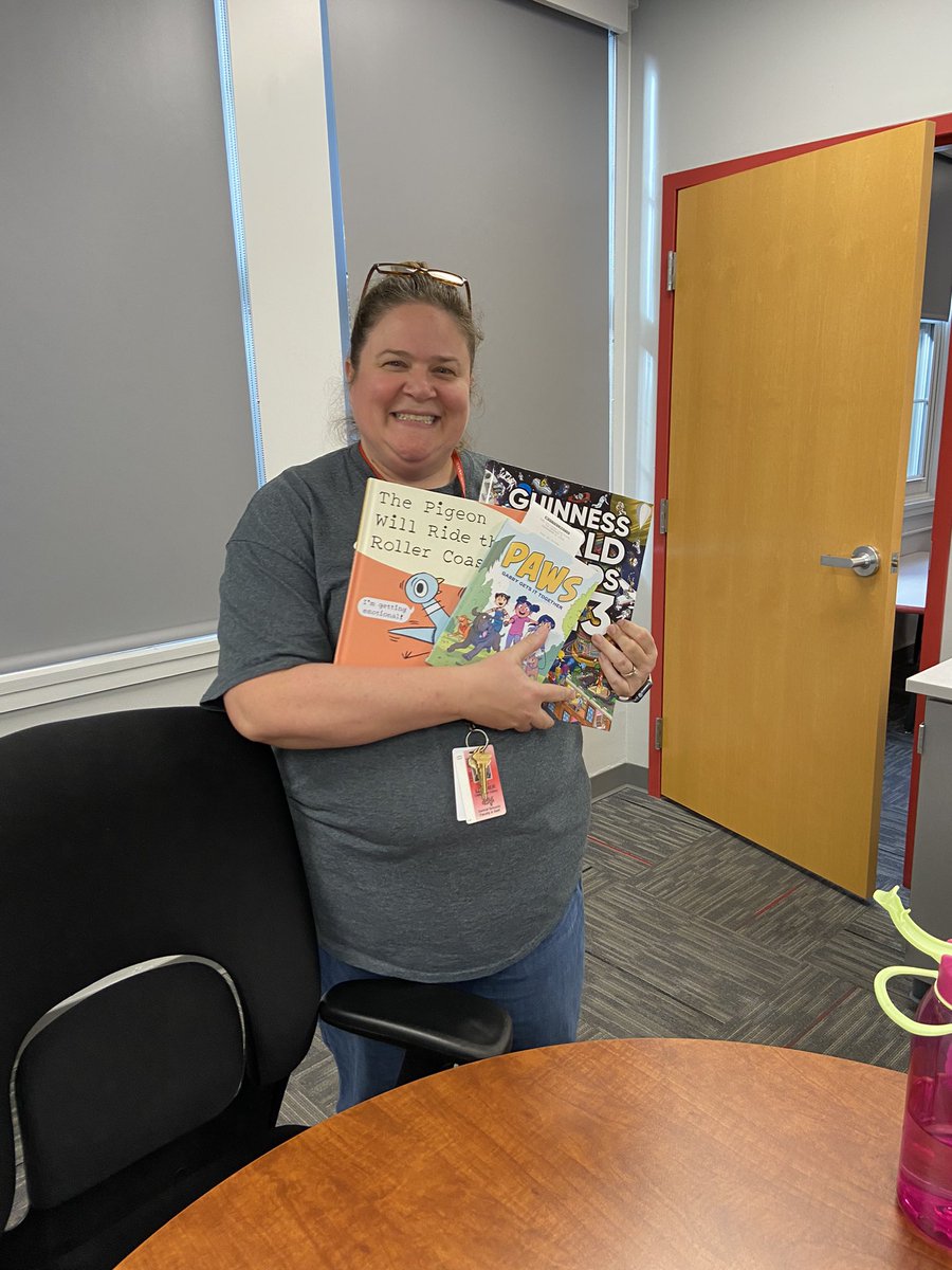 ablaine_cv's tweet photo. Last day for the book fair at Port Dickinson! Lots of smiles and books this week! @CVCSDWarriors @CVCSDTech https://t.co/RaybejNdMp