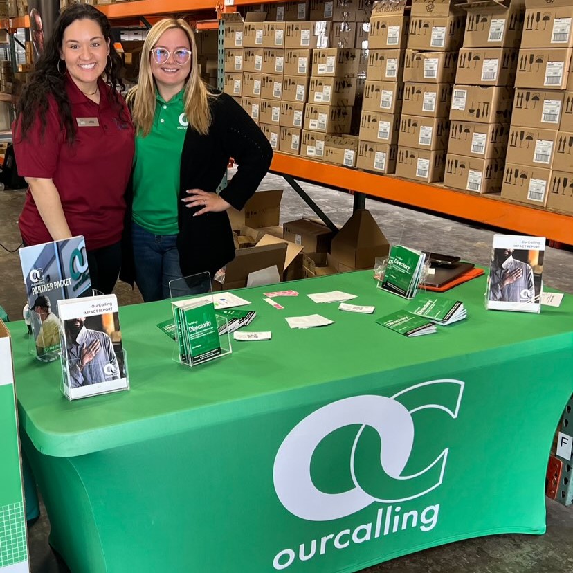 ICRdiscovery's tweet photo. Thank you @VossLighting for hosting another #BurgerDay 🍔We love sharing the ICR Discovery Center with others. Plus free burgers, brats, &amp; so many prizes! &amp; Check out @OurCalling  

#Burgers #FreeFood #Prizes #Friday #Dallas #ICRdiscovery #ICR #VossLighting #OurCalling https://t.co/jAOQI1ULUw