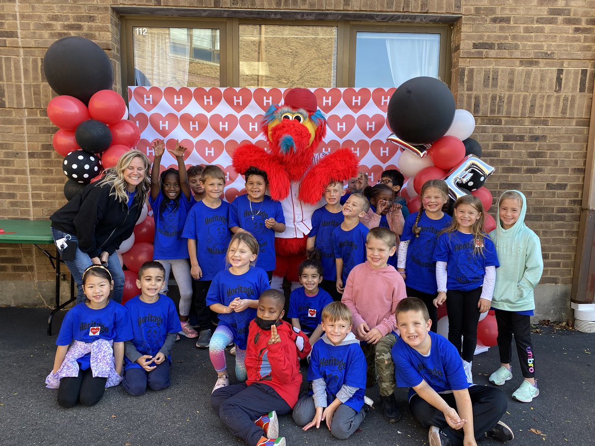 MrsRogersK's tweet photo. We loved Walk-a-Thon!!! Thank you PTO for a great day!!!#HECSmagic https://t.co/XW4Yej7R8t