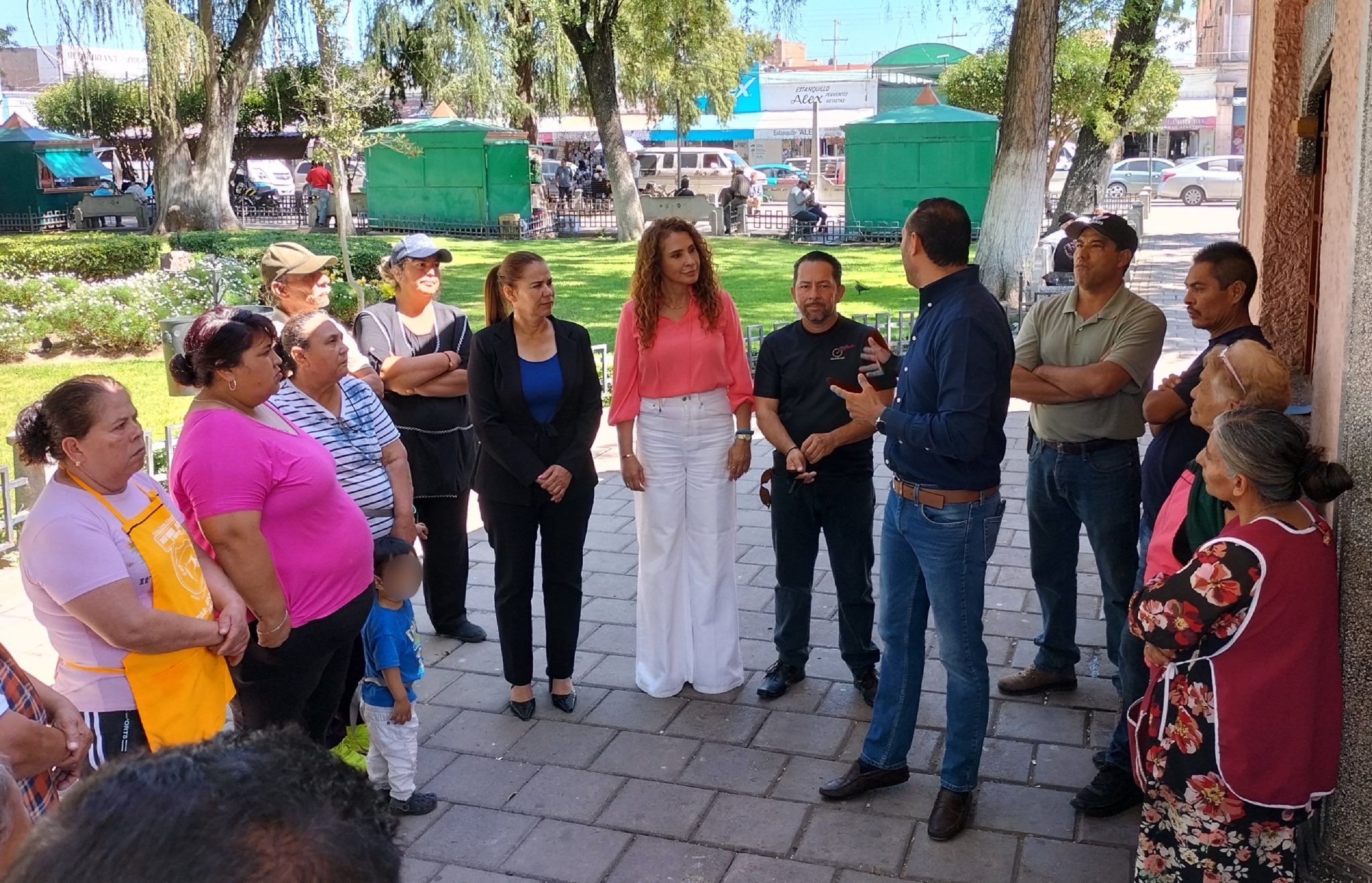 Gina Campuzano G (gina_campuzano) / Twitter(00)