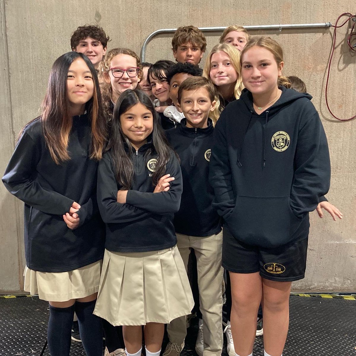 STSTigers's tweet photo. Today was the first service trip of the school year. Mr. Scoffone’s Advisory worked with the St. Lucy Food Project this morning to help sort, box, and organize food deliveries. #servicetoothers #servicetrip #whatsoeveryoudo @CCDArlington @arlingtonOCS https://t.co/MlJMuAO0hW
