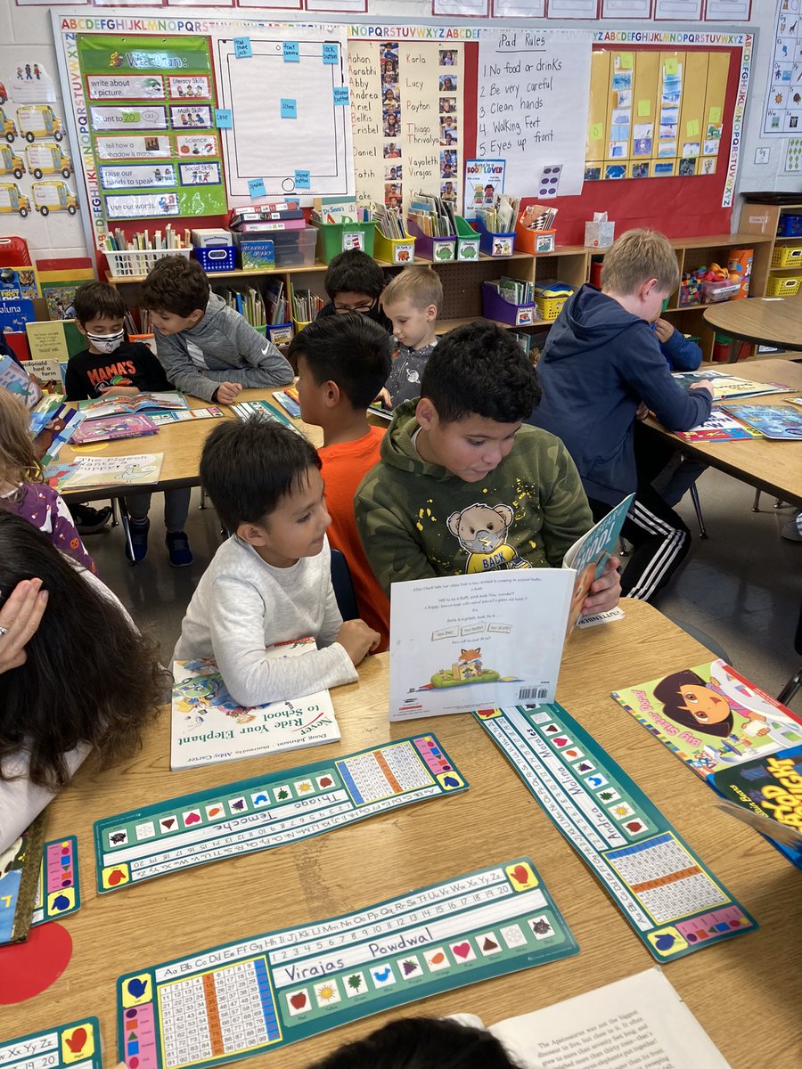MsRuttenbergFH's tweet photo. We LOVED our new book buddies!! #fhhighlights https://t.co/lJhs0VcJTc
