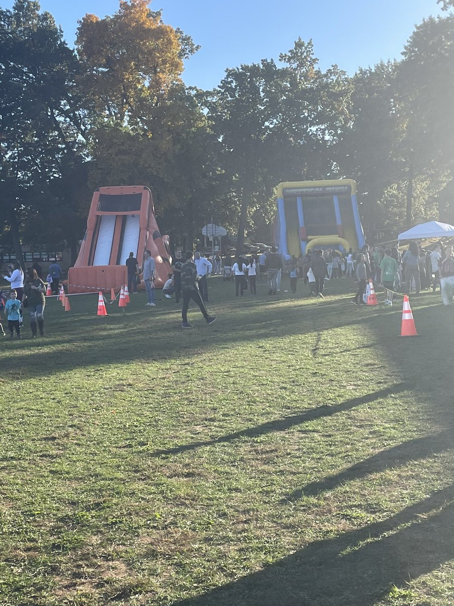 Fun times at the Fall Festival! Pie throwing was our favorite! Thank you to our amazing PTA and volunteers who made this event so successful!