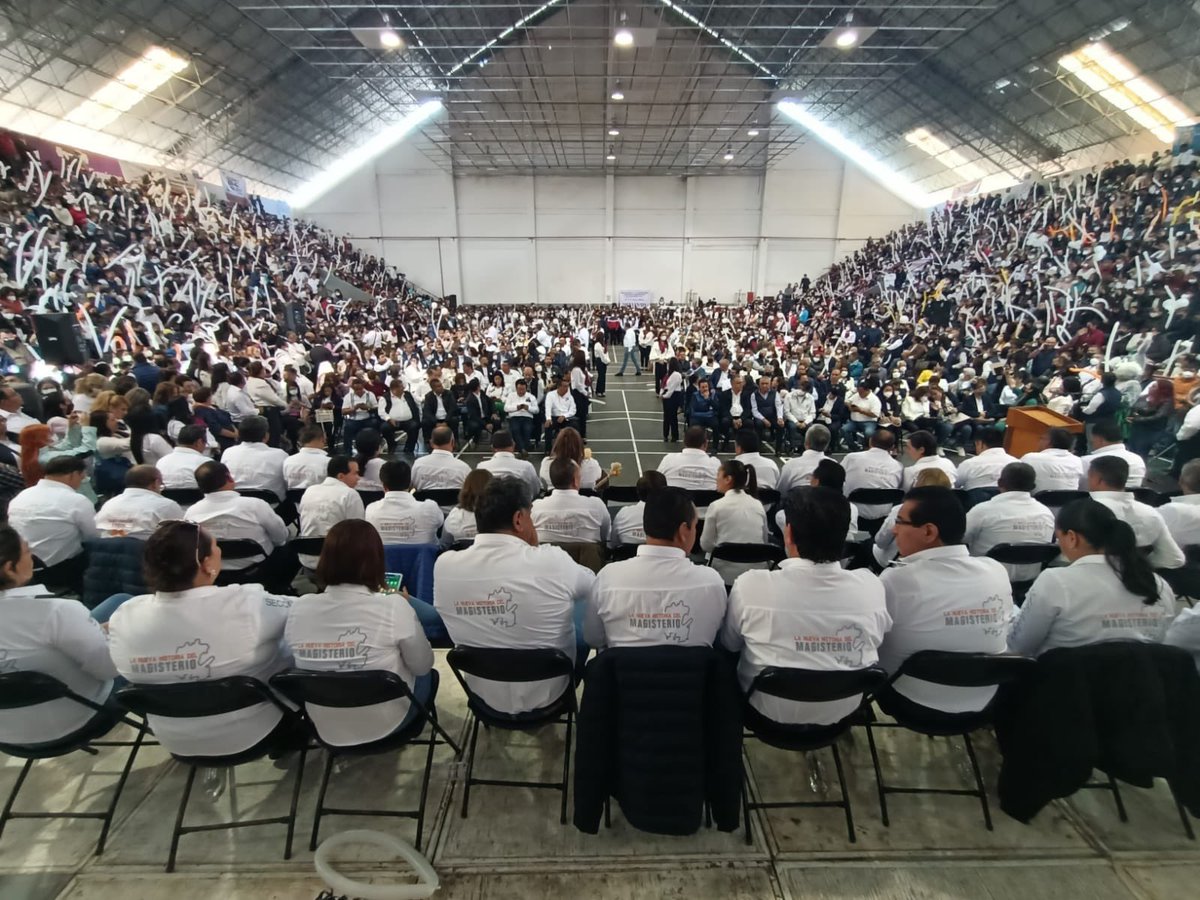 saidvargasmx's tweet photo. Nos encontramos en la Presentación de la Directiva Seccional ante los maestros que conforman la Organización VI Región; Tulancingo, Singuilucan, Santiago Tulantepec, Agua Blanca, Metepec, Acaxochitlán, Cuautepec y Acatlán. 
Gracias compañeras y compañeros. https://t.co/6dOvnHGbJJ