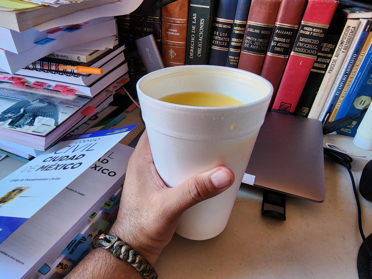 gsm_skywalker's tweet photo. Tengo sesión a las 18:00 y no me pude quedar, pero para inspirarme los acompaño con un curado de Mango.
#Octli Madre Tierra, voy a ti. https://t.co/l6crR7PuRg