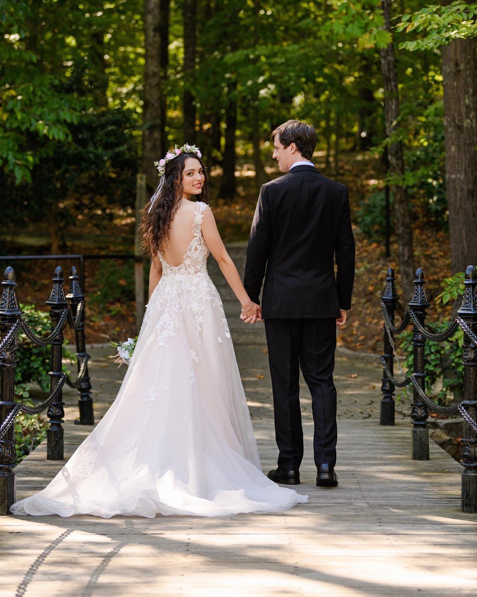 gall_leigh's tweet photo. Thanks to Brian Anthony photography for our fairytale pictures 💖🏰 https://t.co/cx9opRKTzo