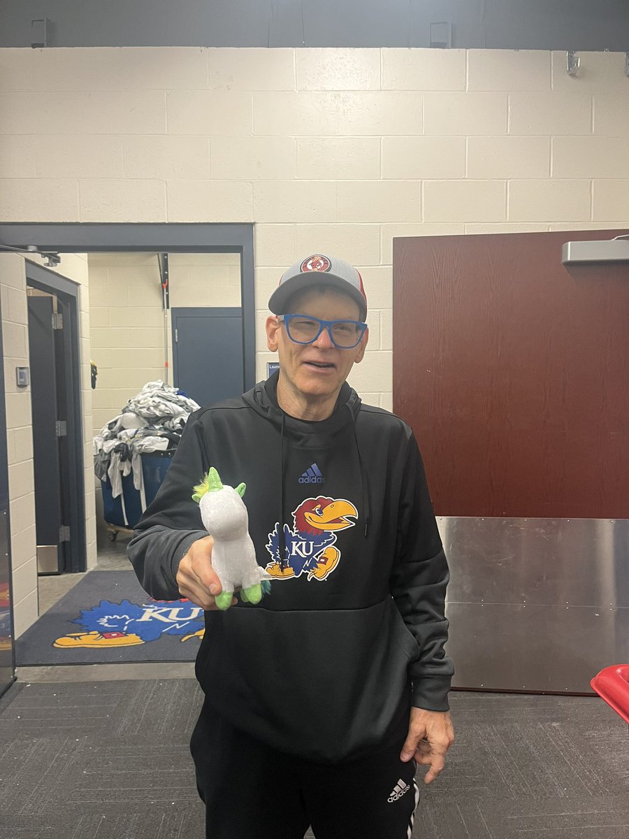 birthday shout out to the LEGEND Leaper! we appreciate everything you do for us and hope 69 treats ya well. KU Athletics wouldn’t be the same without Leap, rock chalk. #gomanagers