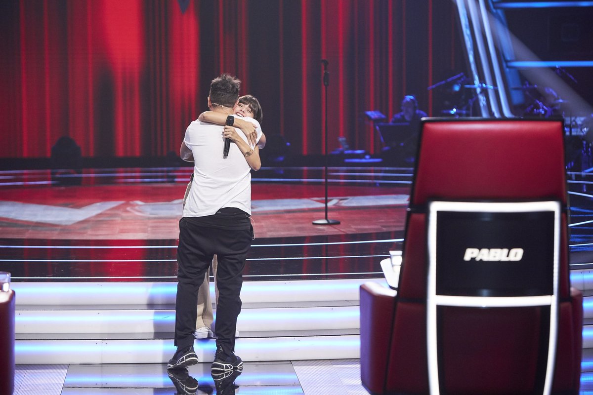 Sofía… sin más, así… 
Gracias por este regalo.
¡¡¡Bienvenida al equipo!!!
<a href="/LaVozAntena3/">La Voz</a>