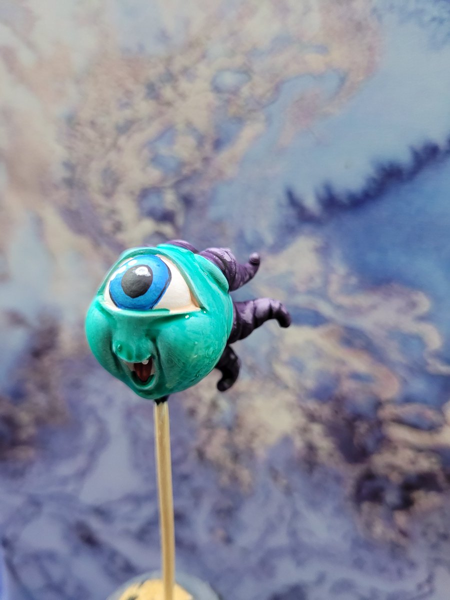 TheBaldGM's tweet photo. For #goblinspiration, an minipaint/art initiative from @Goblin_Squire , I am paintung this baby beholder "bobbyholder".
As this is a verry sweet looking one, it fits for a "treat" for october.
Still a WIP, but already loving the eye... but that is in the eye of the beholder. https://t.co/qc9cKjyStE