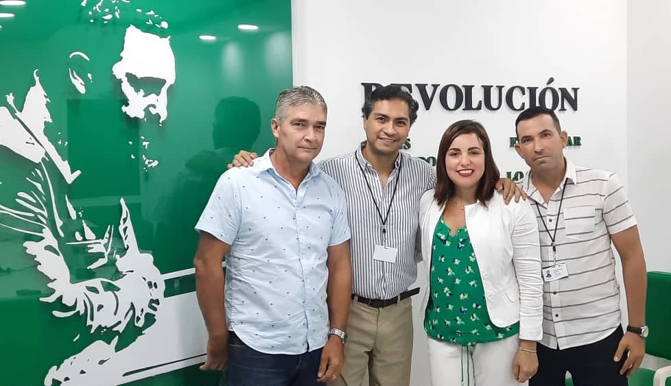 Esen_Cuba's tweet photo. En la tarde de ayer tuvo lugar en la #ESEN intercambio con Héctor Porteña, Director Estratégico de PROAGRO Seguros y propuesta de Secretario Gral. de #ALASA a fin de gestar la organización del próximo Seminario Internacional de esta organización, con sede en nuestro país. 🌱🌾👨🌾 https://t.co/DJRGdDgkf7