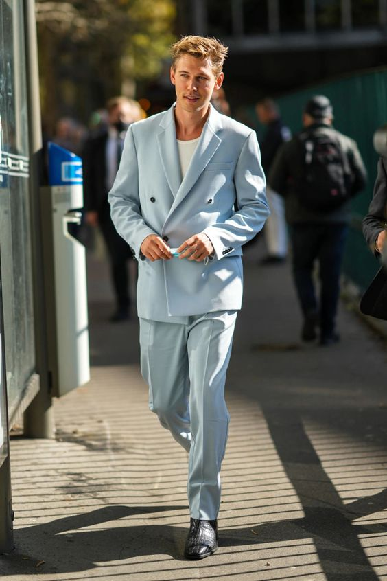 austinbthinker's tweet photo. still one of my favorite looks of austin (the short hair suits him so well) https://t.co/C5FStGGDpB