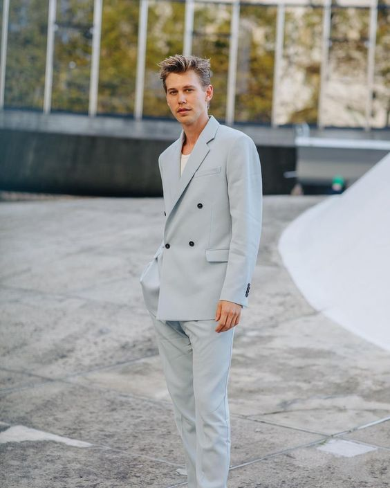 austinbthinker's tweet photo. still one of my favorite looks of austin (the short hair suits him so well) https://t.co/C5FStGGDpB