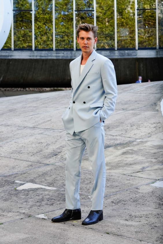 austinbthinker's tweet photo. still one of my favorite looks of austin (the short hair suits him so well) https://t.co/C5FStGGDpB