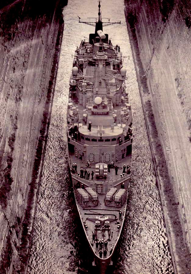 Royal Navy Warfare Officer tweet media