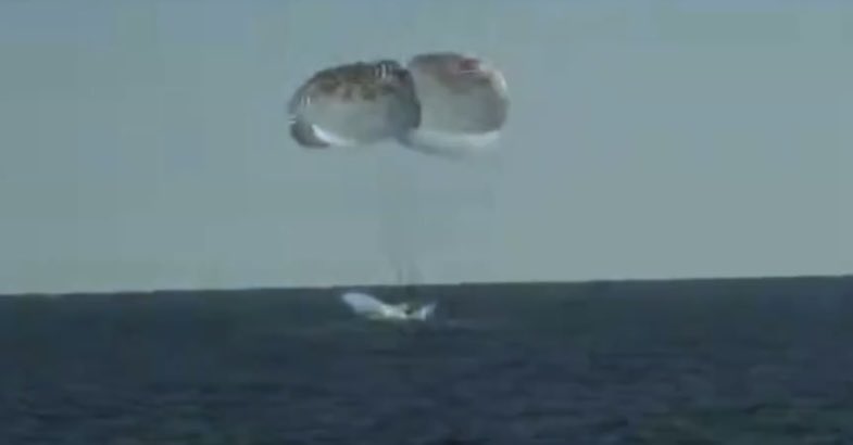 scottbudman's tweet image. #Breaking: Splashdown!
SpaceX Dragon and the #Crew4 astronauts have returned safely to Earth.