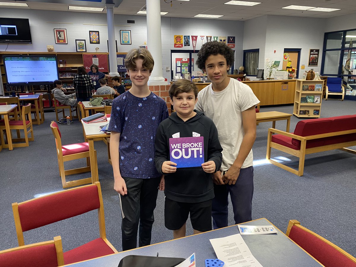 Great time today at Spring Mills helping students “break out” <a href="/breakoutEDU/">Breakout EDU</a> Loved the collaboration between <a href="/LauraB_SMMS/">Laura Brown</a> and <a href="/karficht/">Karen Greenfield</a> #Teamwork #TeamTISBCS